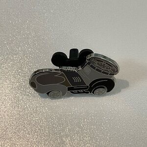 Disney Racers Steamboat Willie Pin